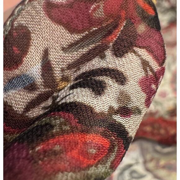 Chico’s Paisley Floral Print Sheer Scarf 100% Rayon Boho Festival Rectangle READ - Picture 8 of 13